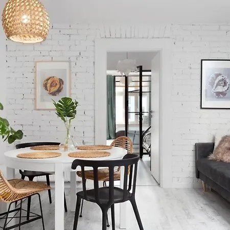 Nap Dlugie Ogrody Apartment *